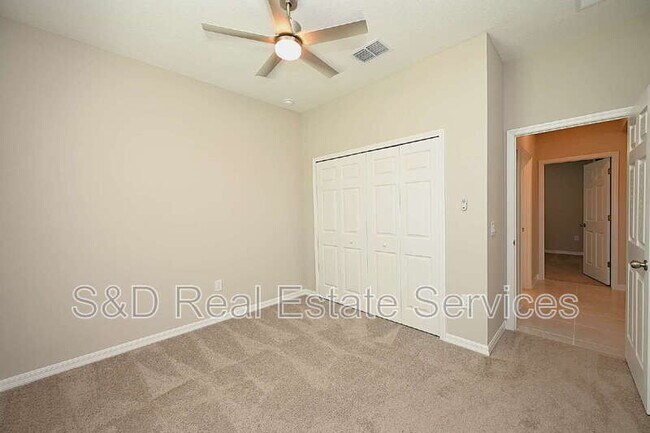 Building Photo - 5507 Freesia Dr