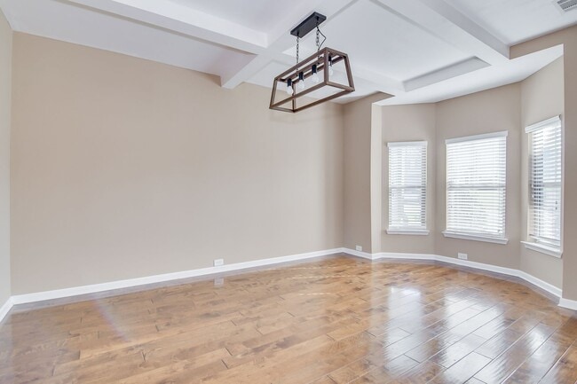 Building Photo - 5403 Hadwin Ct