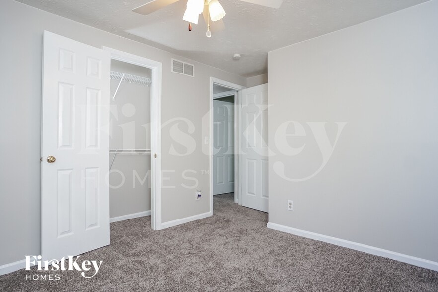 Building Photo - 6806 Spring Arbor Dr