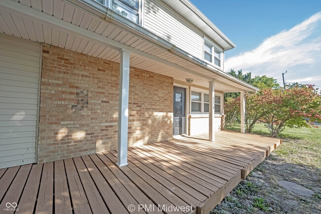 Building Photo - 6276 Eastgate Ave