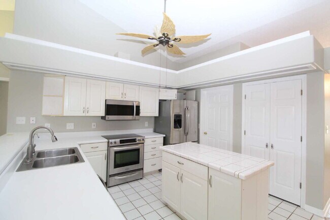 Building Photo - Spacious 3-Bedroom Cantonment Home with Sc...
