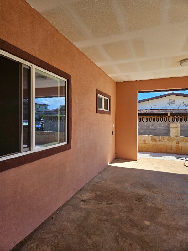 Building Photo - 180 S Lehua St