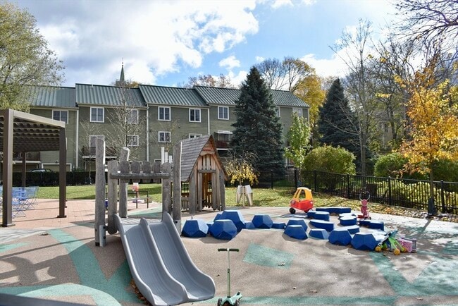 Building Photo - 78-80 Fort Ave