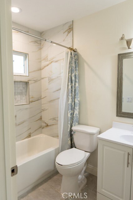 Building Photo - 2613 Strawberry Ln