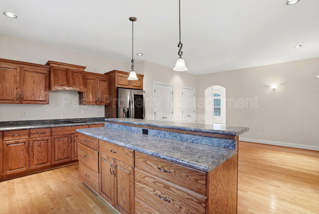 Building Photo - 14116 Spruce Ave