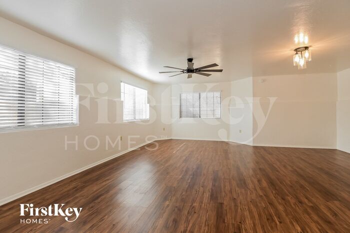 Building Photo - 12705 N Bandanna Way