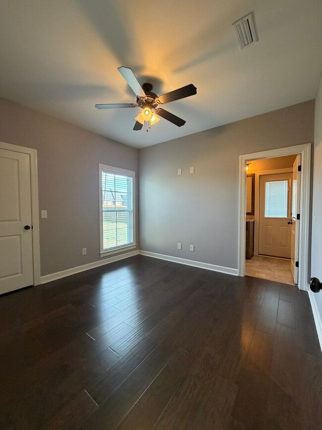 Building Photo - Maddison Subdivision