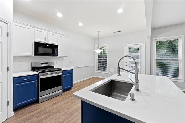 Building Photo - 1709 Caswell Pkwy