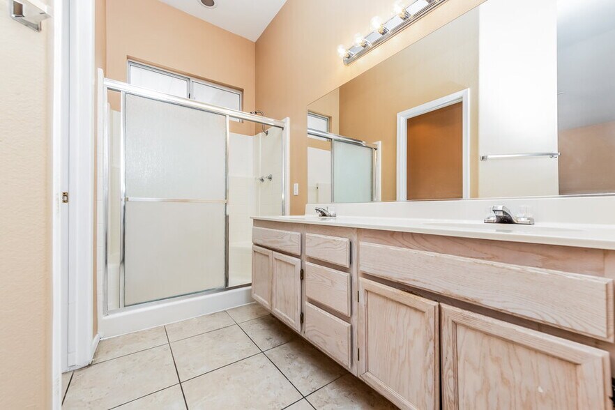 Building Photo - 5116 Brookmere Dr