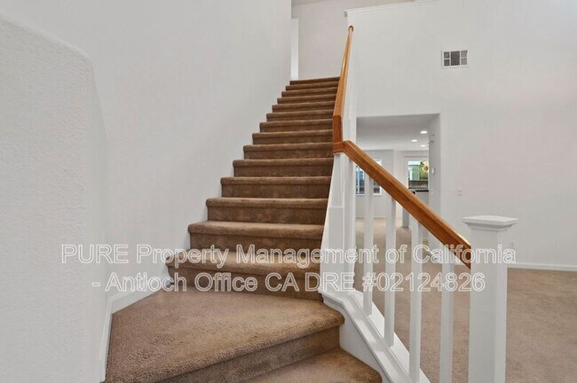 Building Photo - 2446 Mojave Dr