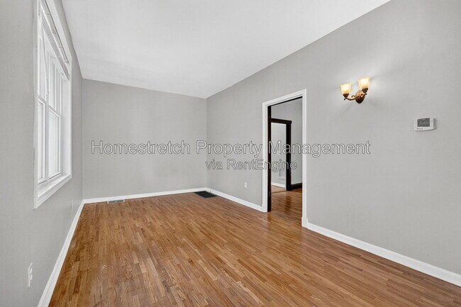 Building Photo - 6737 Fyler Ave