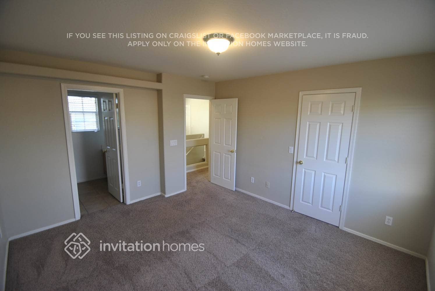 Building Photo - 11822 W Poinsettia Dr