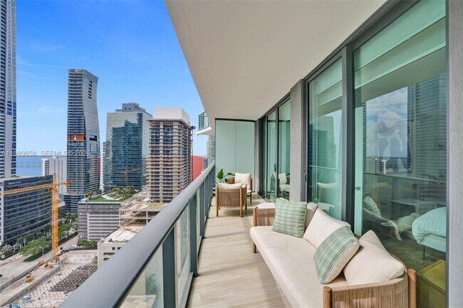 Building Photo - 1300 S Miami Ave