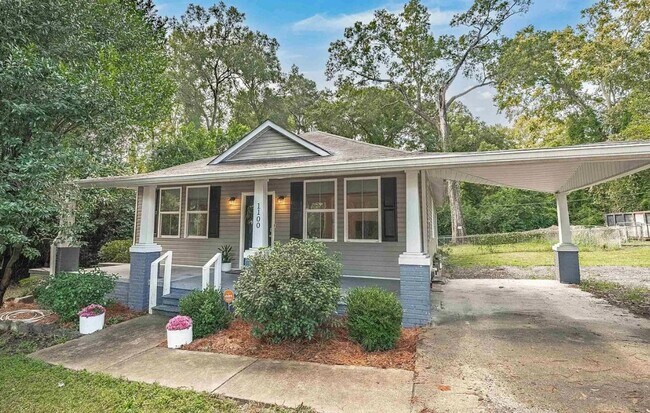 Primary Photo - Vintage Craftsman