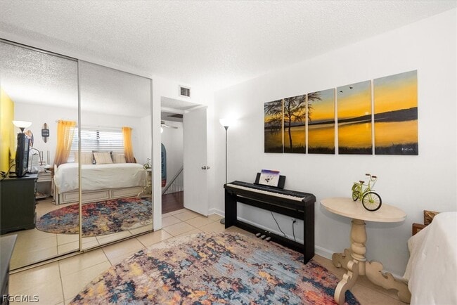 Building Photo - 4029 Sandlewood Ln