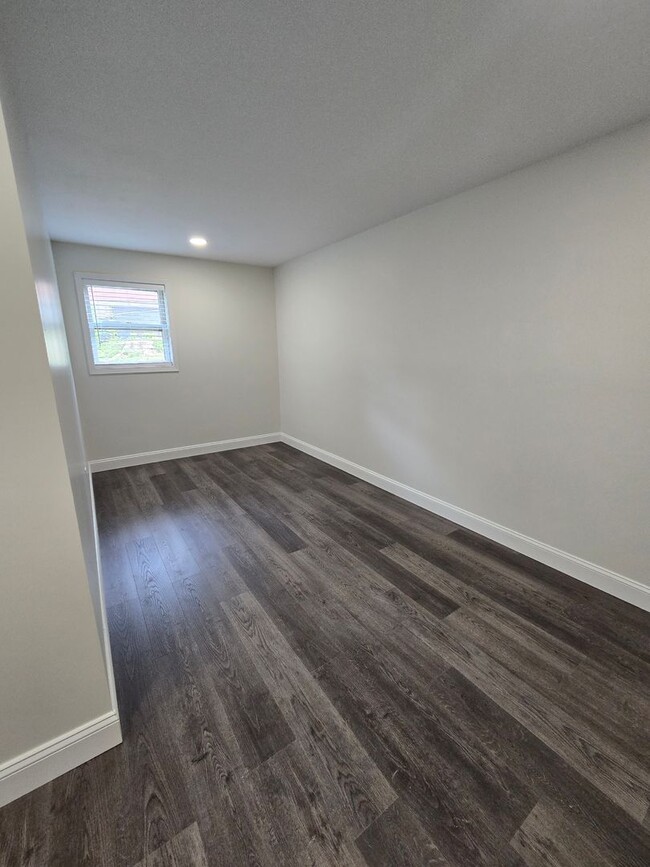 Building Photo - 108 Potomac Cir