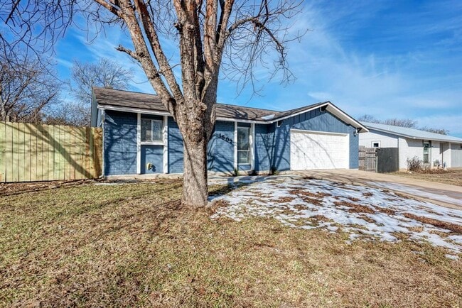 Building Photo - 1502 Sagebrush Dr