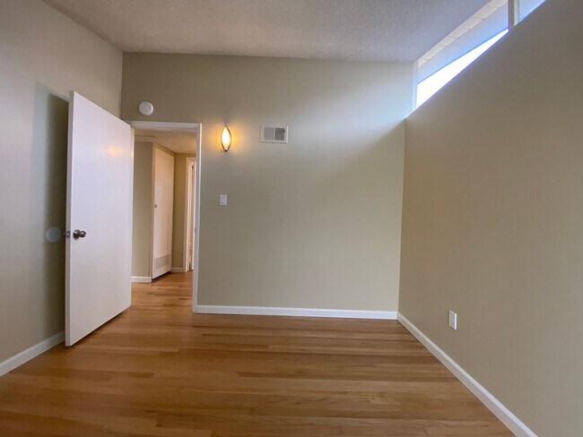 Building Photo - m458 - Fujihara