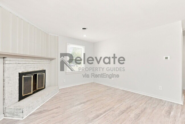 Building Photo - 2212 Drummond Dr