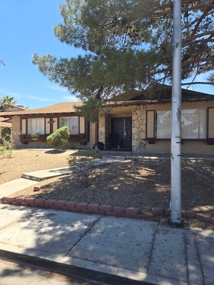 Building Photo - 2701 Kline Cir