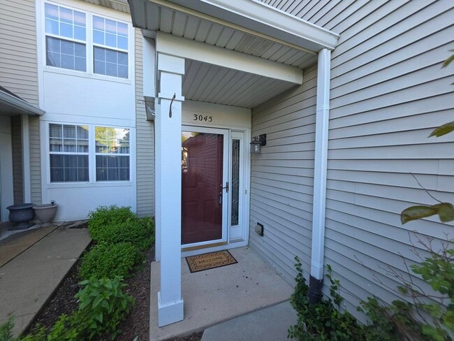 Building Photo - 3045 Kentshire Cir