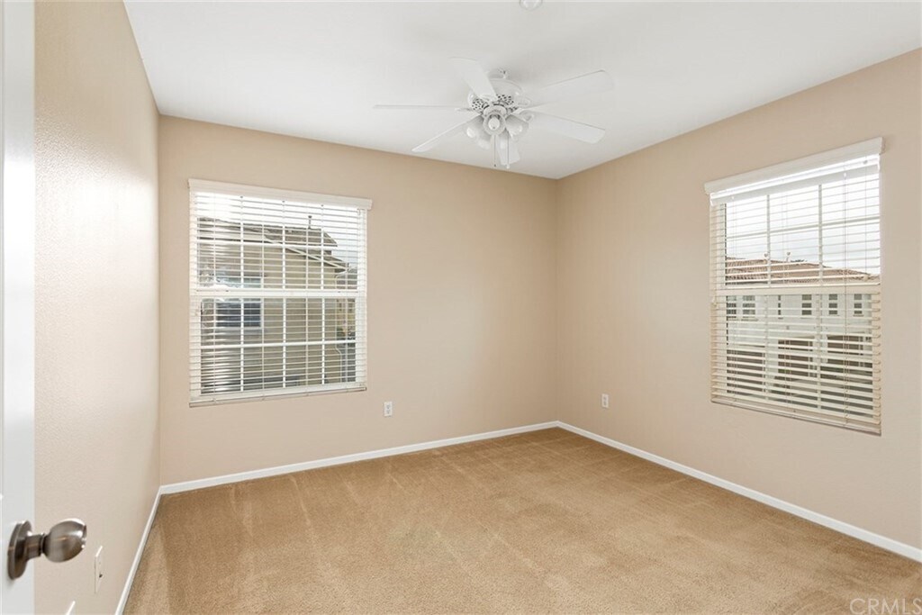 Building Photo - 41865 Davenport Way