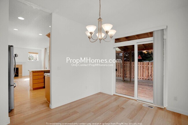 Building Photo - Spacious Bull Mountain 4 Bedroom Home - Huge Yard!