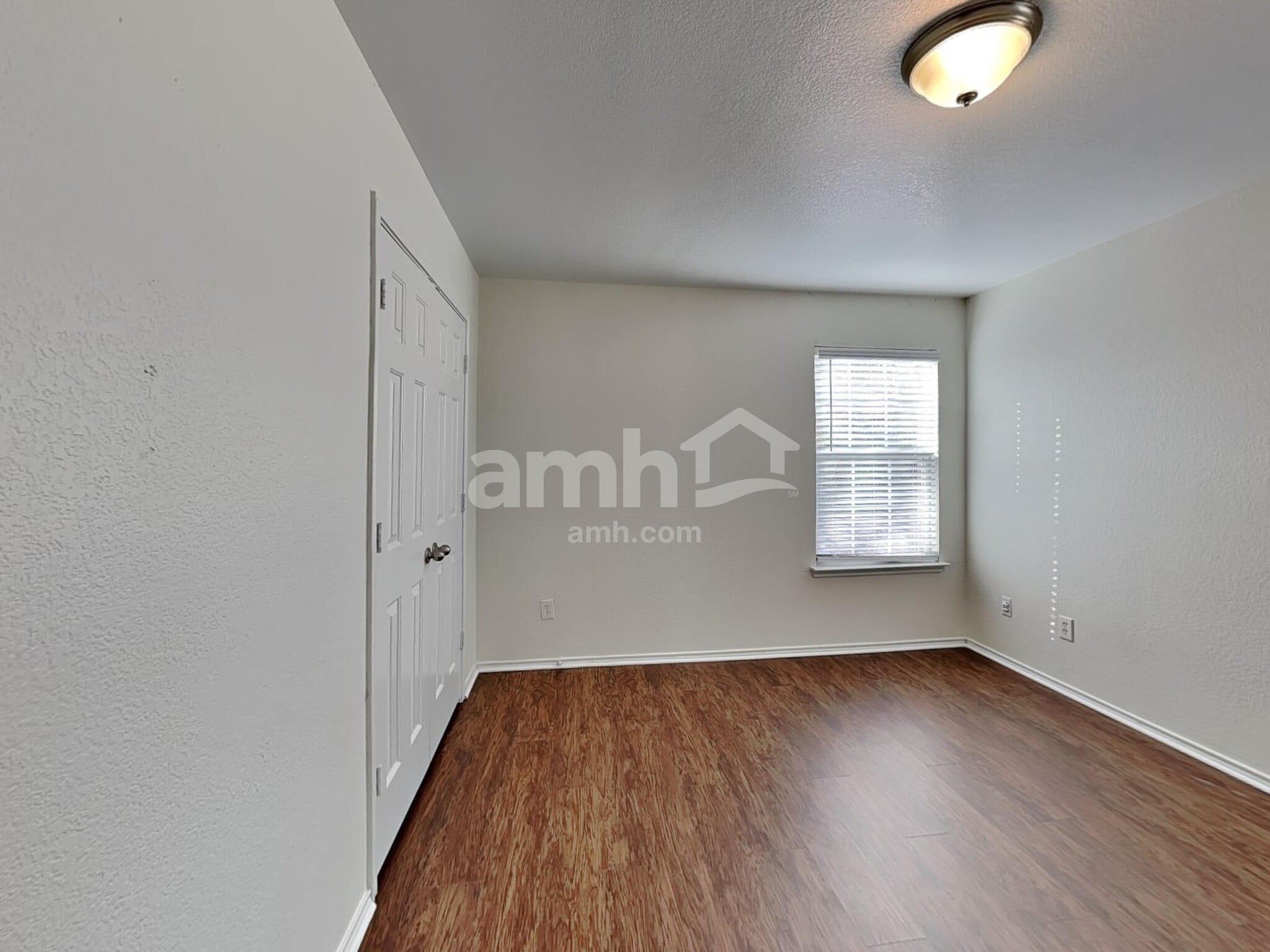 Building Photo - 2203 Terrell Dr