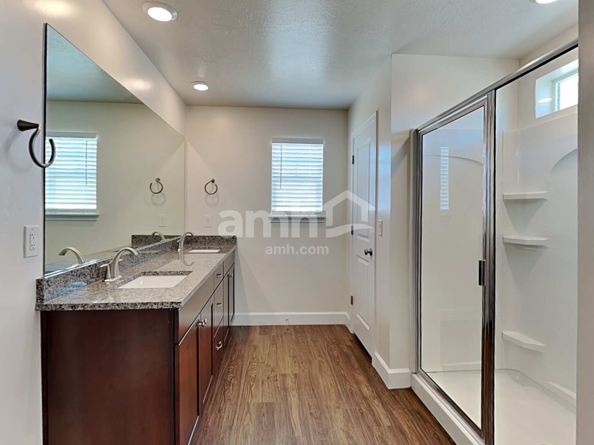 Building Photo - 2325 S Wild Horse Way