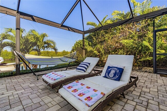 Building Photo - 3724 Surfside Blvd