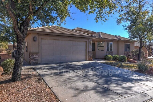 Building Photo - 259 S 300 W