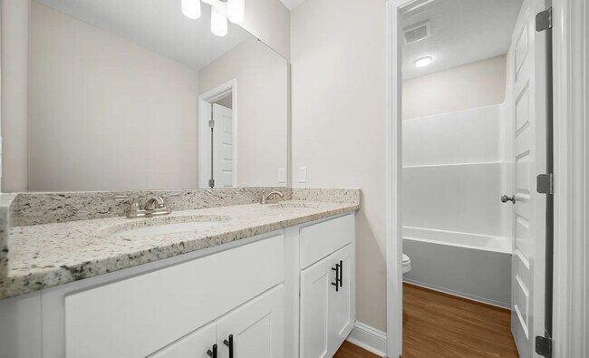 Building Photo - 106 Enclave Ct