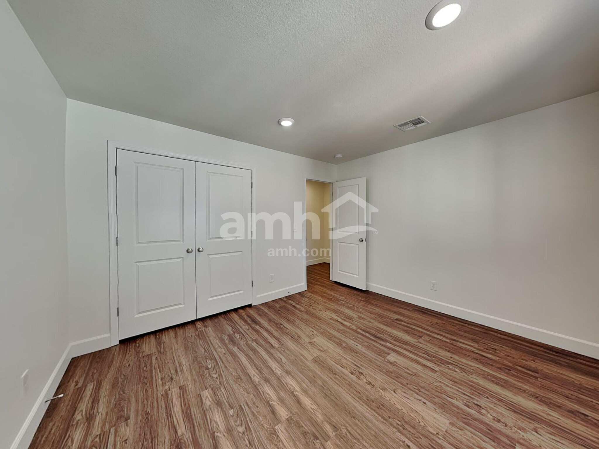 Building Photo - 1710 Viaggio Ave