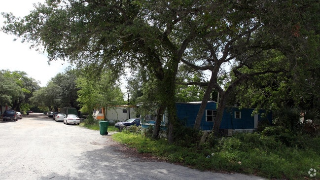 Building Photo - Shalimar Mobile Home Park