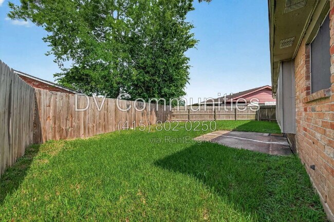 Building Photo - 5041 E Ridge Creek Dr