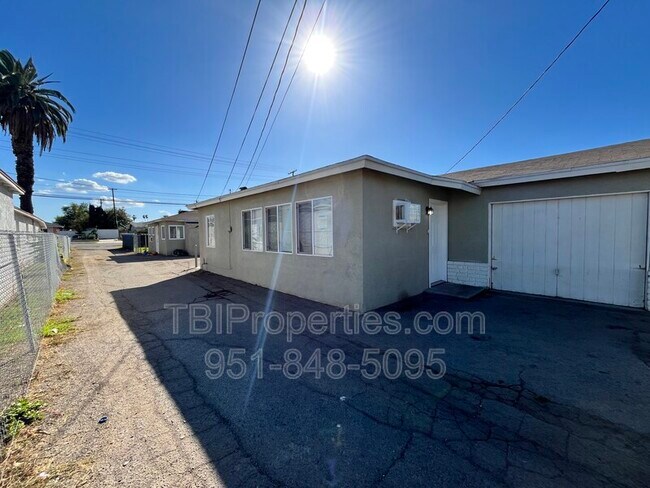 Building Photo - 7773 Philbin Ave