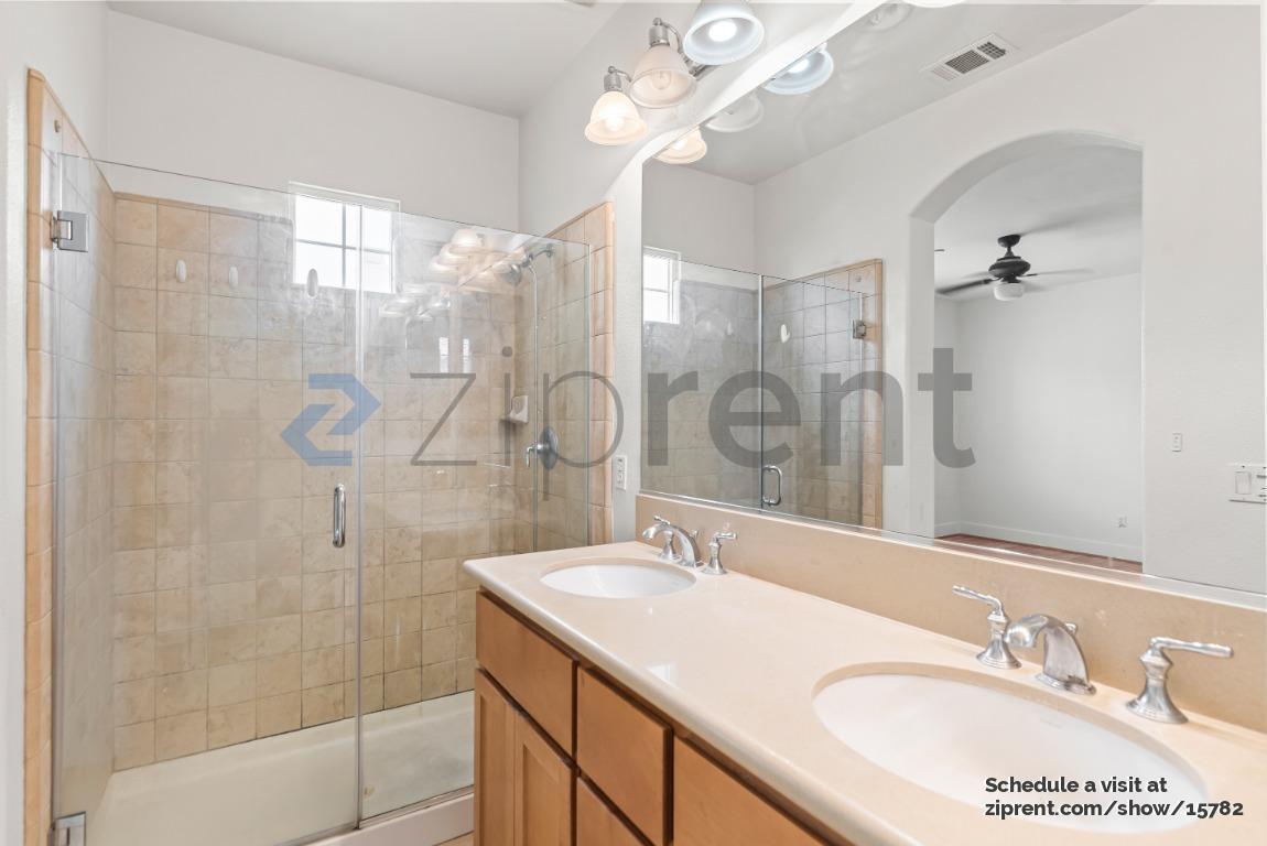 Building Photo - 4 Muller Pl