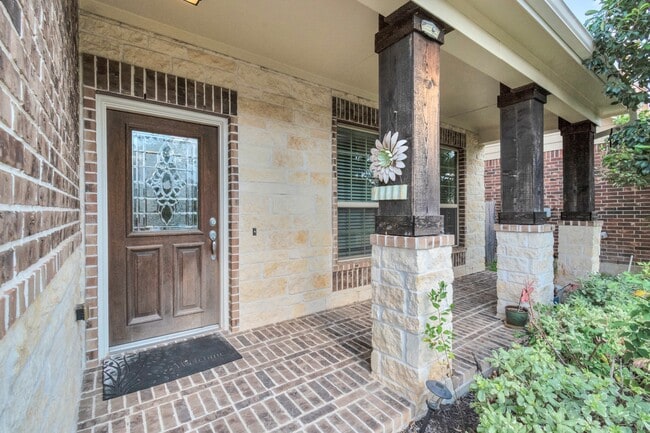 Building Photo - 3018 Shadowbrook Chase Ln