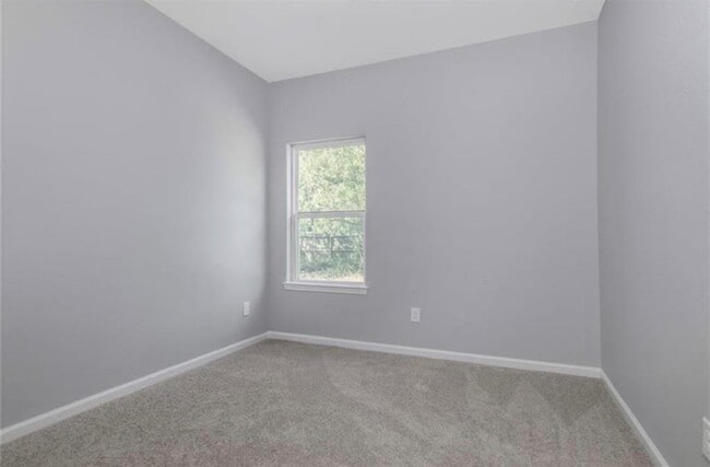 Building Photo - 420 Owens St
