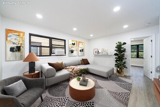 Building Photo - 213 Manhattan Ave