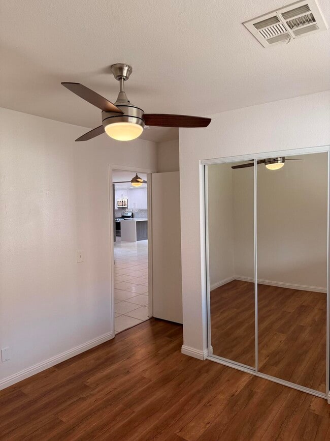 Building Photo - 51905 Avenida Velasco