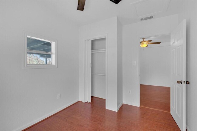 Building Photo - 8503 Rosemary Ln