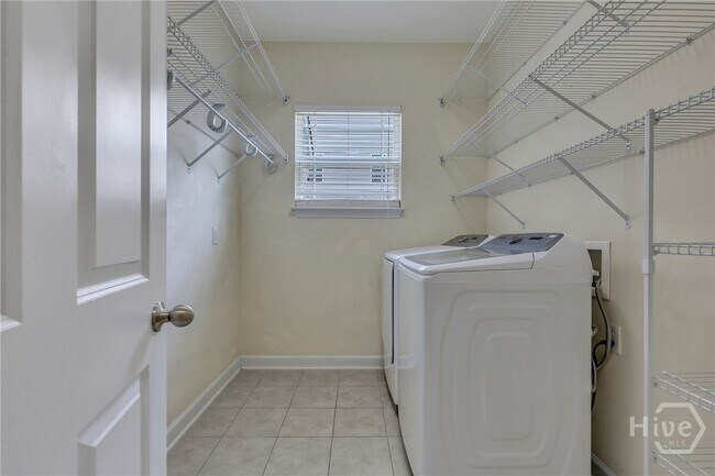 Building Photo - 130 Magnolia Dr