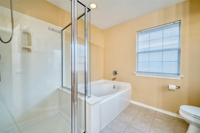 Building Photo - 2831 Hackamore Hollow Ln