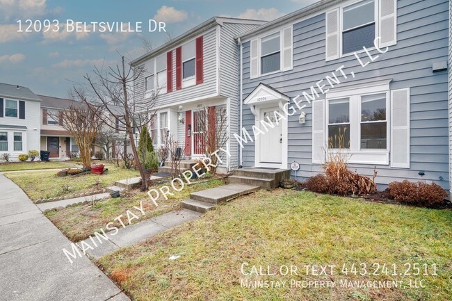 Building Photo - Updated 3 Bedroom Townhome W/ Fenced Yard!