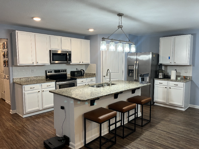 Building Photo - 503 Merganser Way