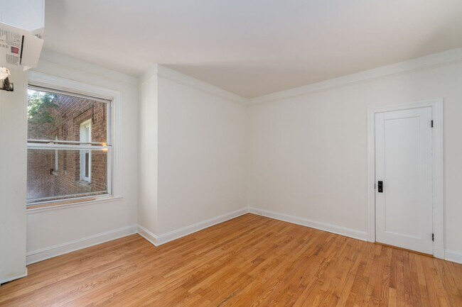 Building Photo - 2-Bedroom plus Office/Den, 1-Bathroom Apartment with Porch near JHU