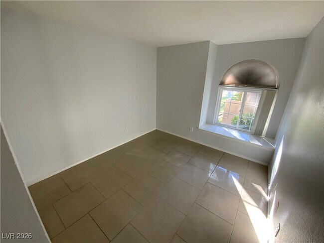 Building Photo - 3145 E Flamingo Rd