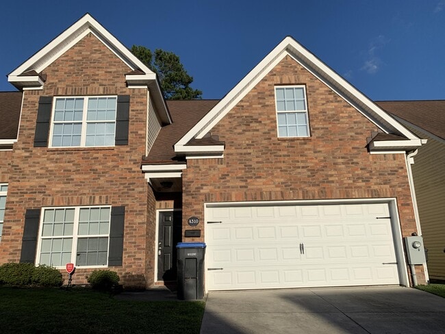 Building Photo - 4310 E Barcelona Way