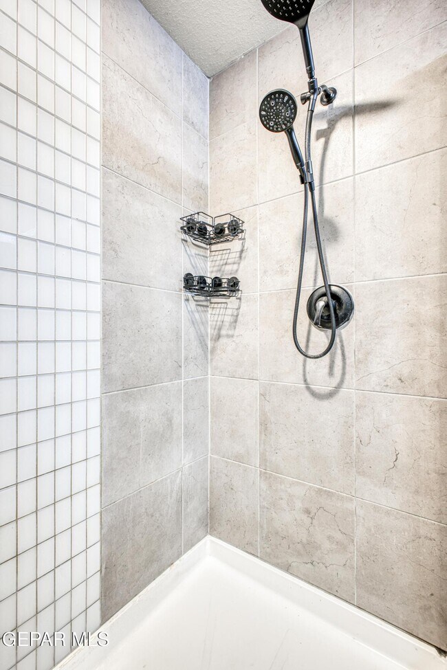 Building Photo - 1621 Sam Dominguez St